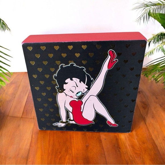 NEW Betty Boop Wall Art by Spoontiques - Gold Hearts & Red Dress - With Box! - Picture 2 of 11